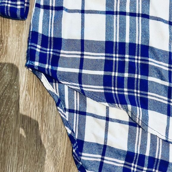 Blu Pepper flannel high low button down shirt size large - Picture 7 of 8